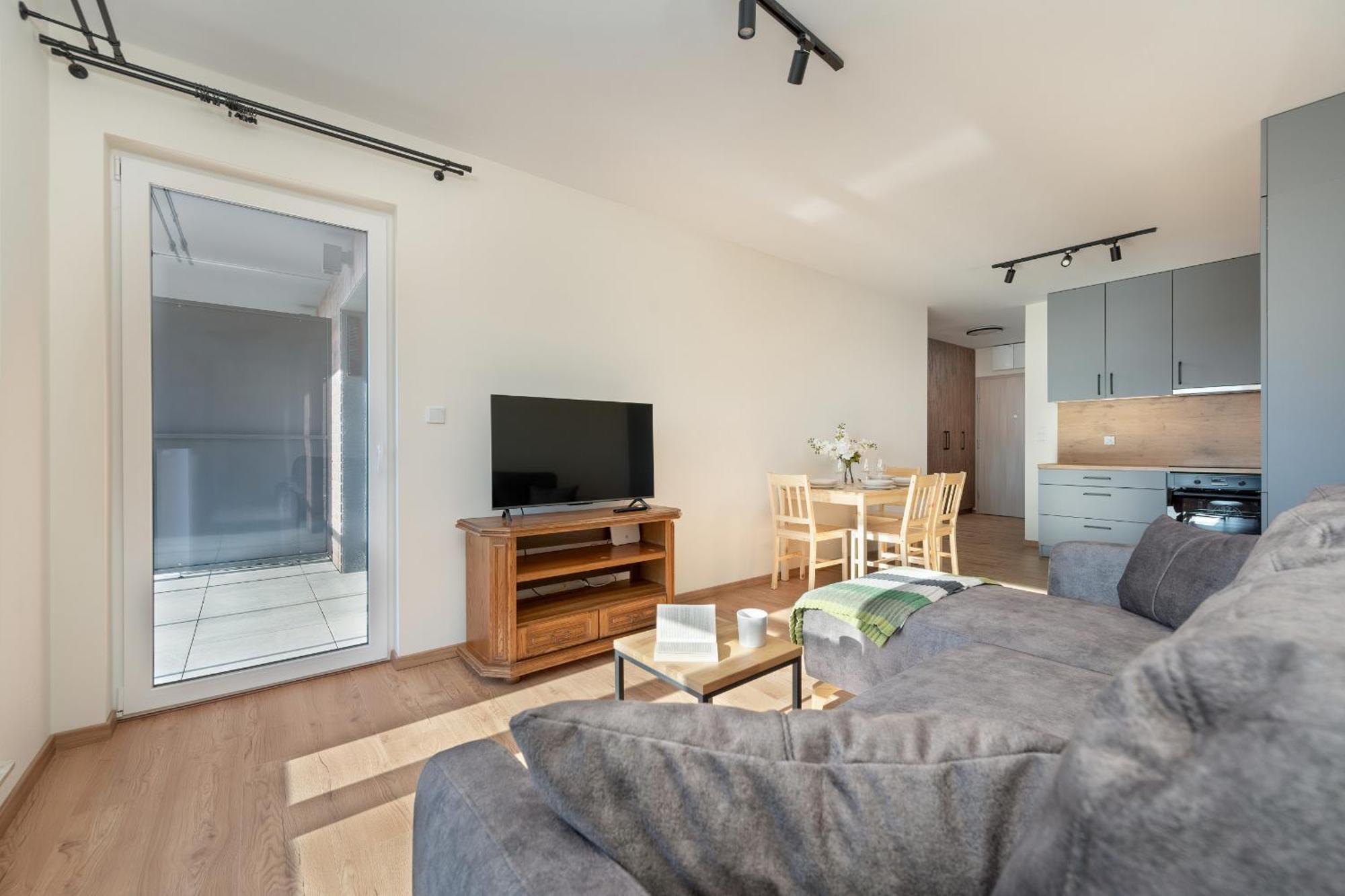 Wroclaw 1-Bedroom Apartment With Parking & Balcony By Noclegi Renters Luaran gambar